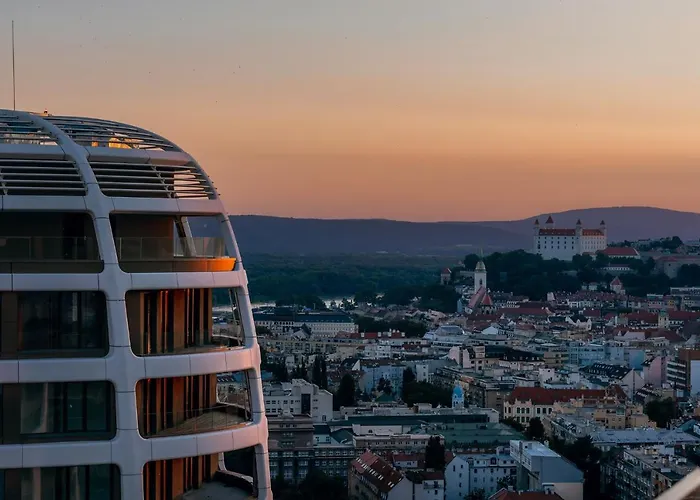 Sky Park Downtown Apartment